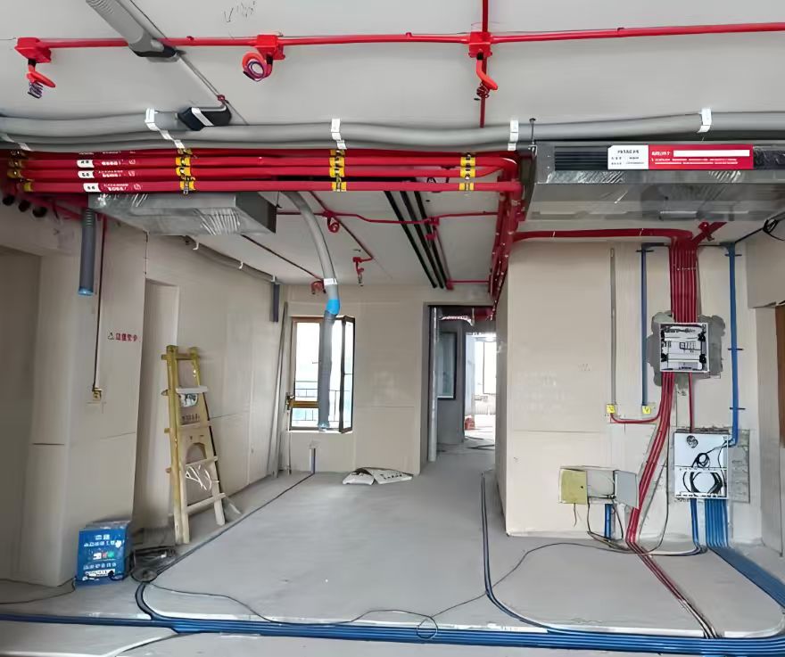 卡壓式連接方式的不銹鋼水管在室內使用時，需要預留多少安裝空間？